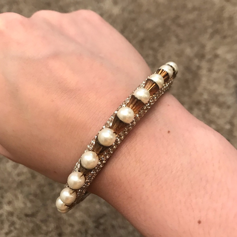 Elegant cuff